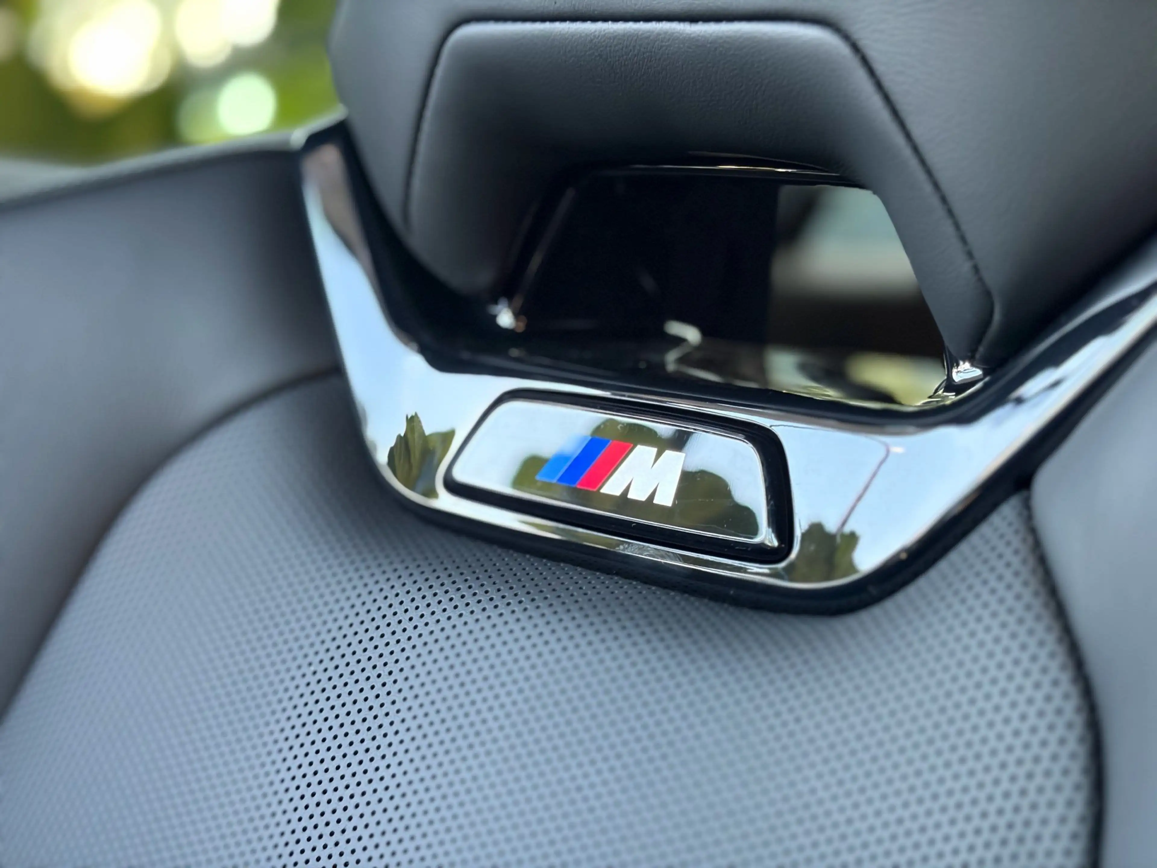 BMW 550 e xDrive M SportPro 21"B&W AHK Pano 360° DrivingPr — photo 8
