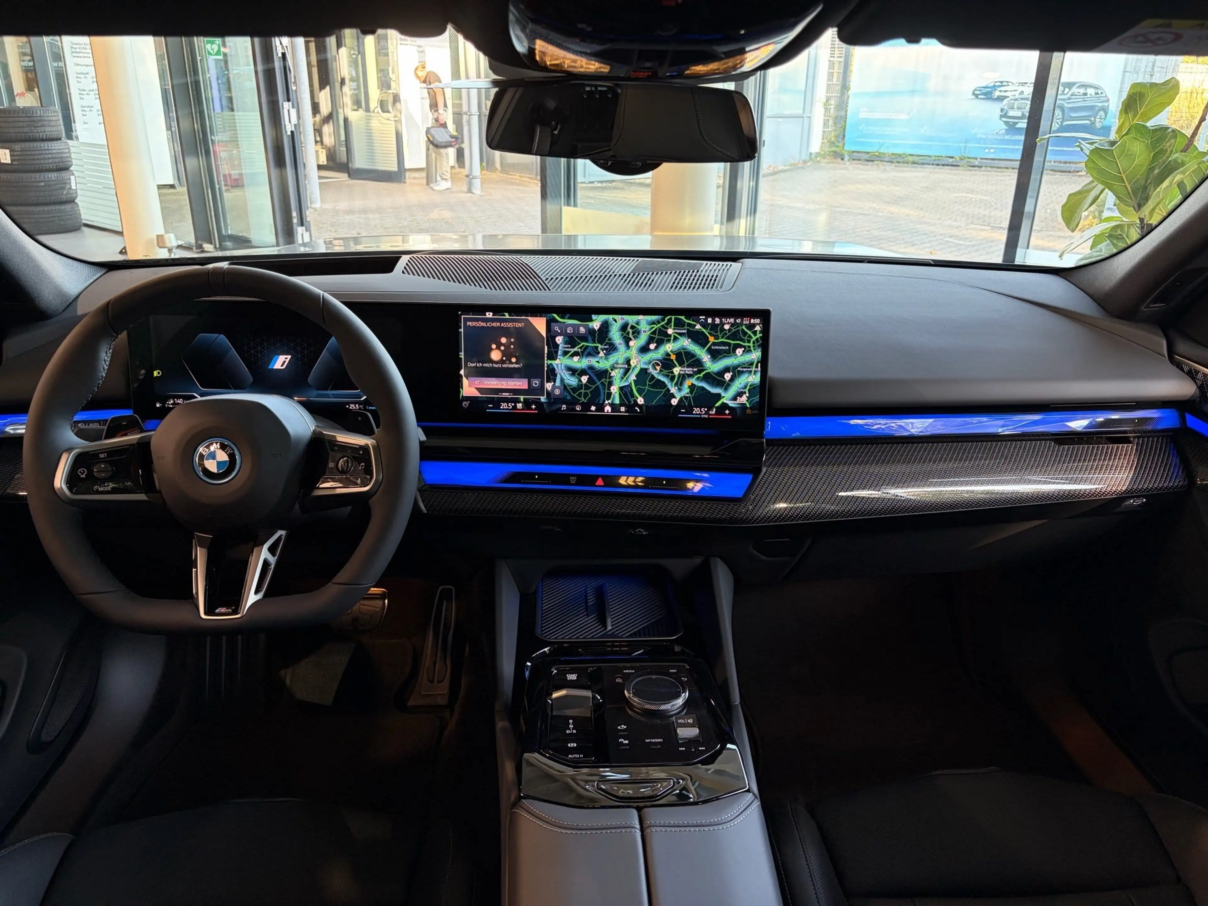 BMW 550 e xDrive M SportPro 21"B&W AHK Pano 360° DrivingPr — photo 13