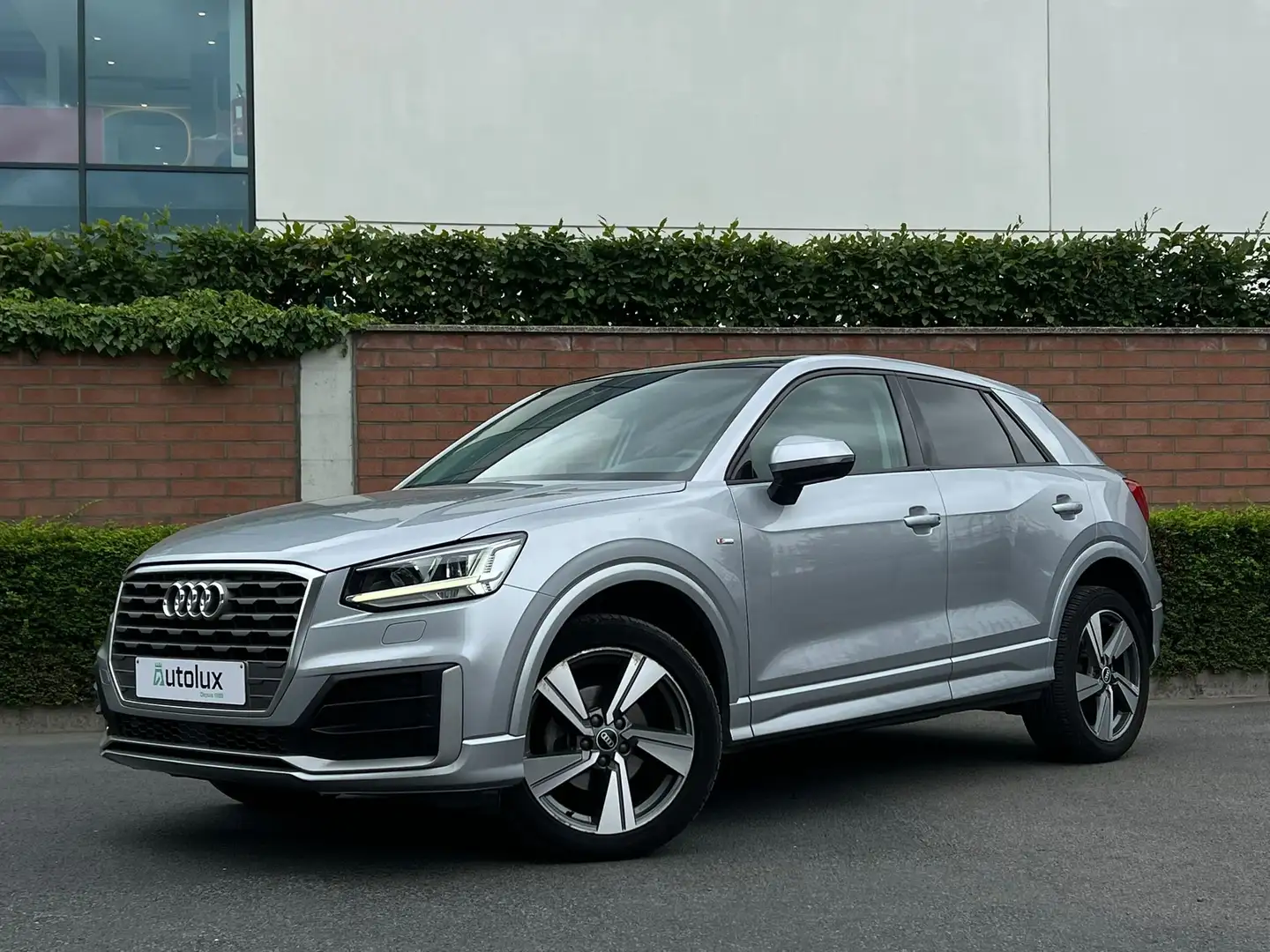 Audi Q2 AUTOMATIQUE - SLINE - 55.000 KM Zilver - 1