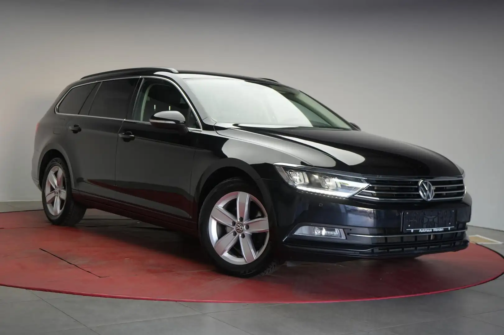 Volkswagen Passat 2.0 TDI DSG Comfortline Navi/ACC/Kamera/A Noir - 1