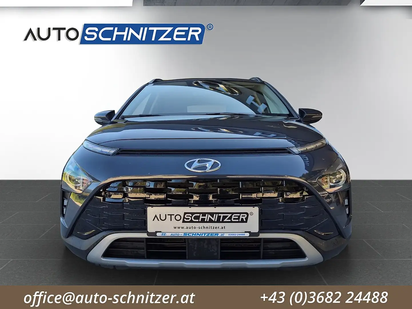 Hyundai BAYON Bayon 1,2 MPI i-Line Plus Grau - 2