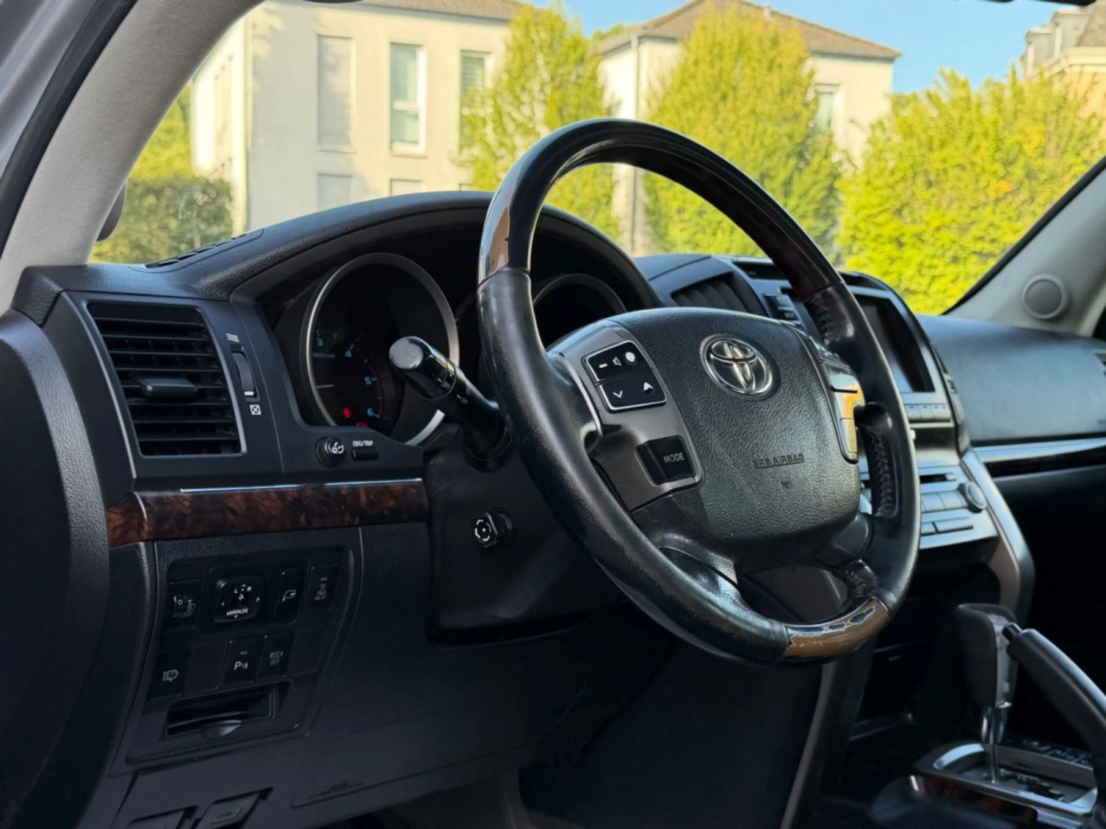 Toyota Land Cruiser Prado Land Cruiser 200 Executive/7xsitzer/LEDER/Kamera — photo 12