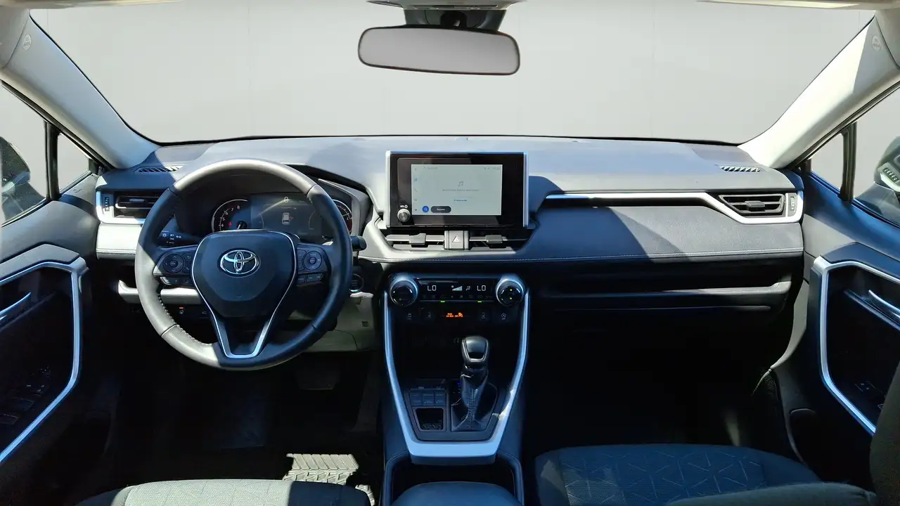 Toyota RAV 4 снимка Toyota RAV 4