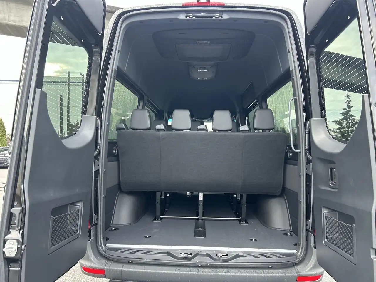 Mercedes-Benz Sprinter снимка Mercedes-Benz Sprinter