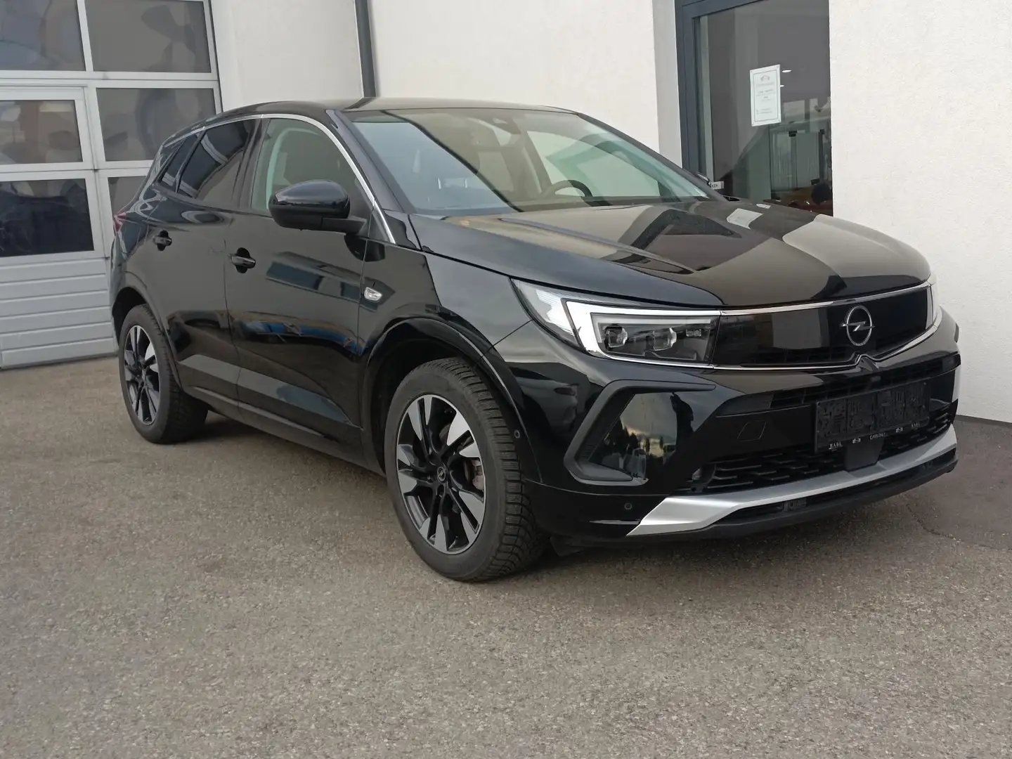 Opel Grandland X 1,2 Turbo Dir.Inj. EditionStart/Stop, Kamera, NAVI Schwarz - 1