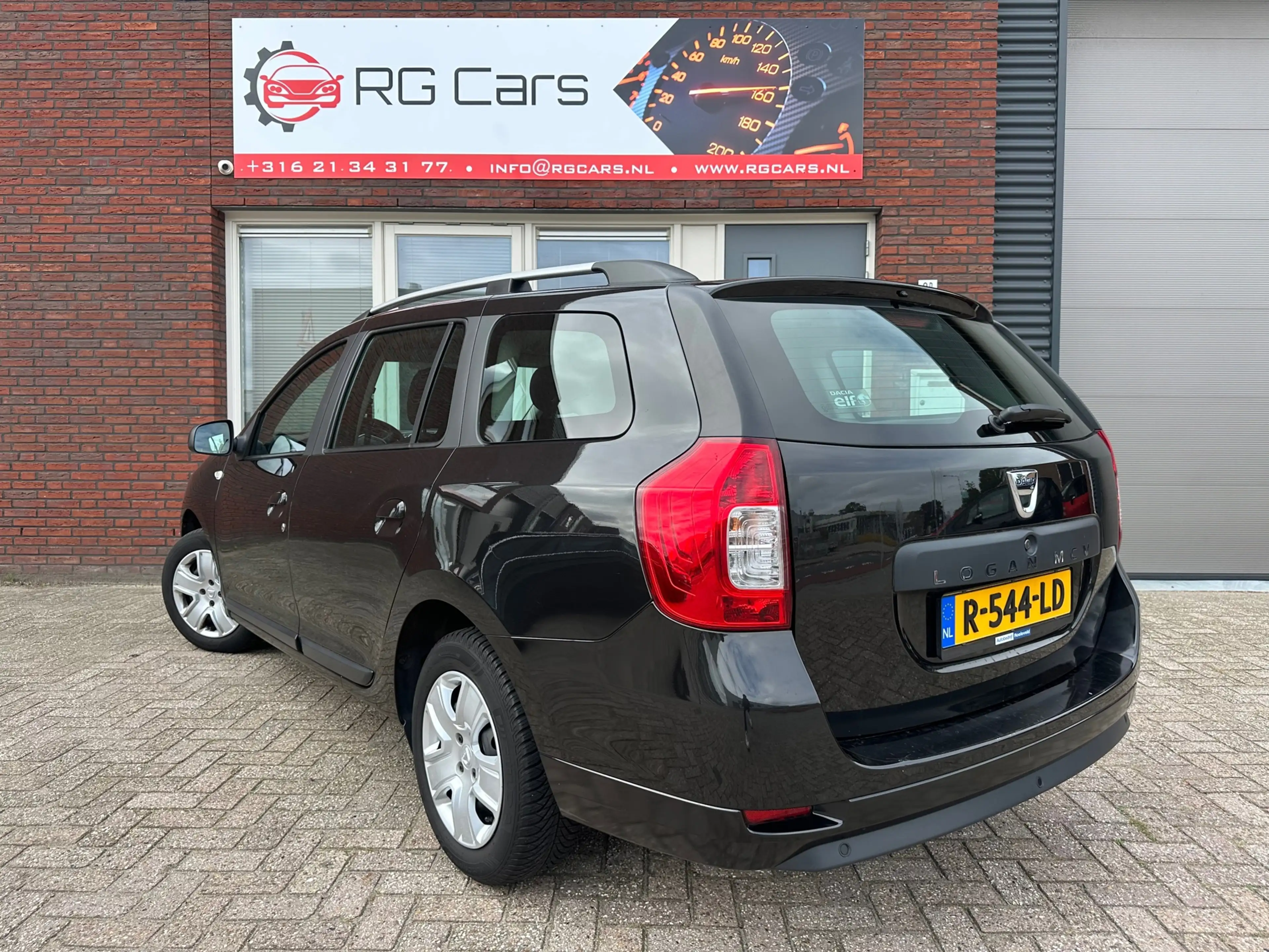 Dacia Logan MCV 0.9 TCe Laureate / Airco / Navi / PDC / Cruise — photo 8