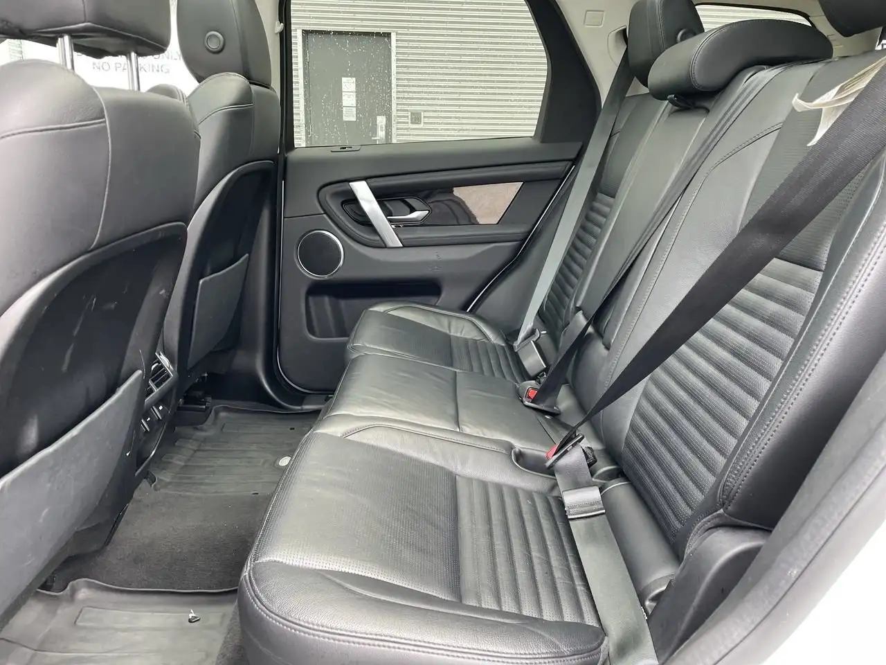 Land Rover Discovery Sport снимка Land Rover Discovery Sport