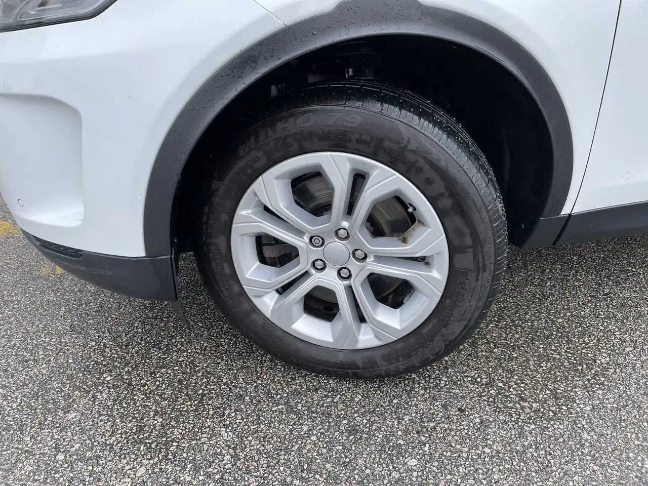 Land Rover Discovery Sport снимка Land Rover Discovery Sport