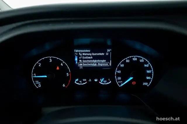 Ford Tourneo Custom view 13