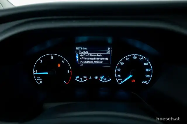 Ford Tourneo Custom view 11
