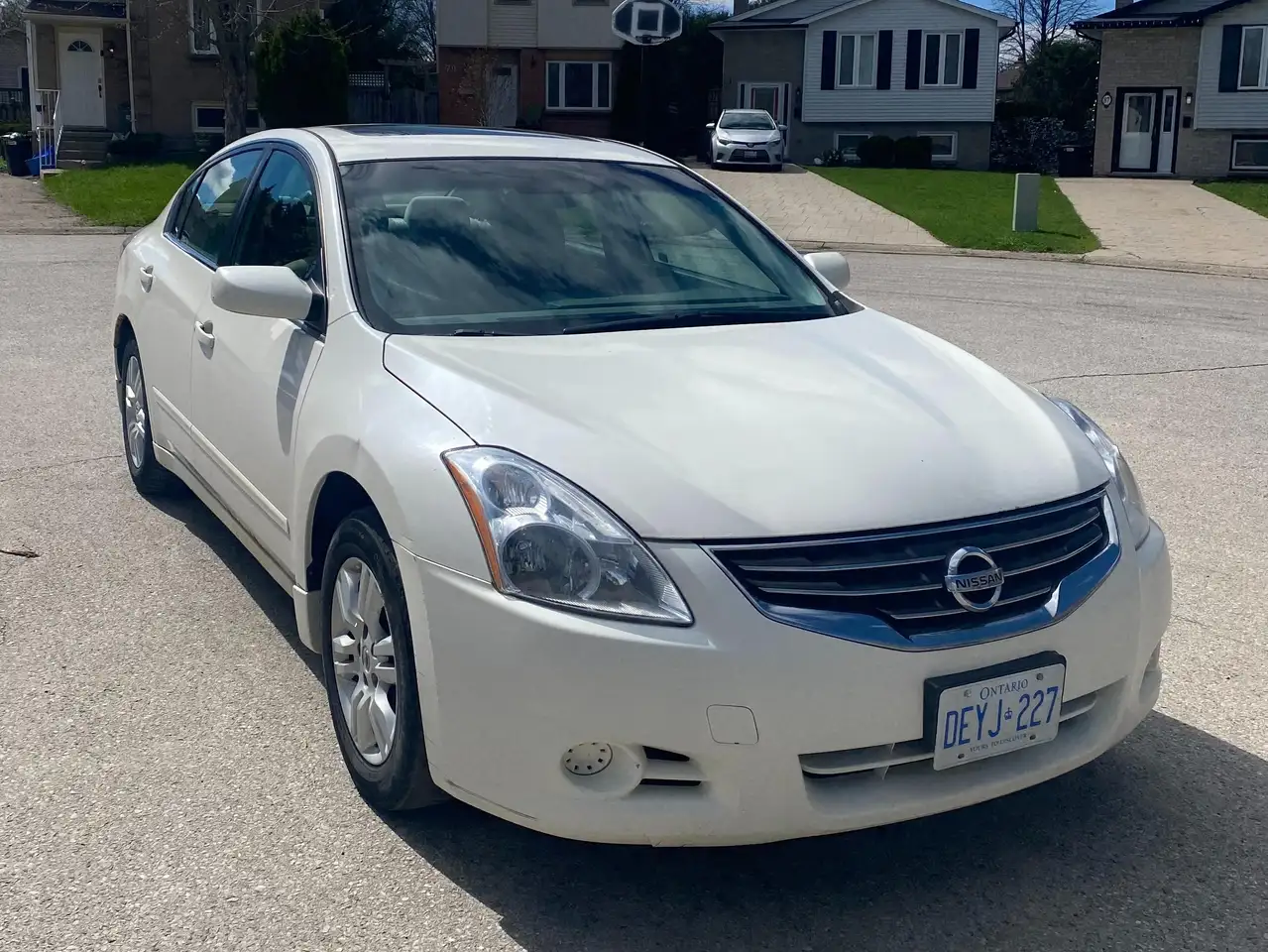 Nissan Altima снимка Nissan Altima