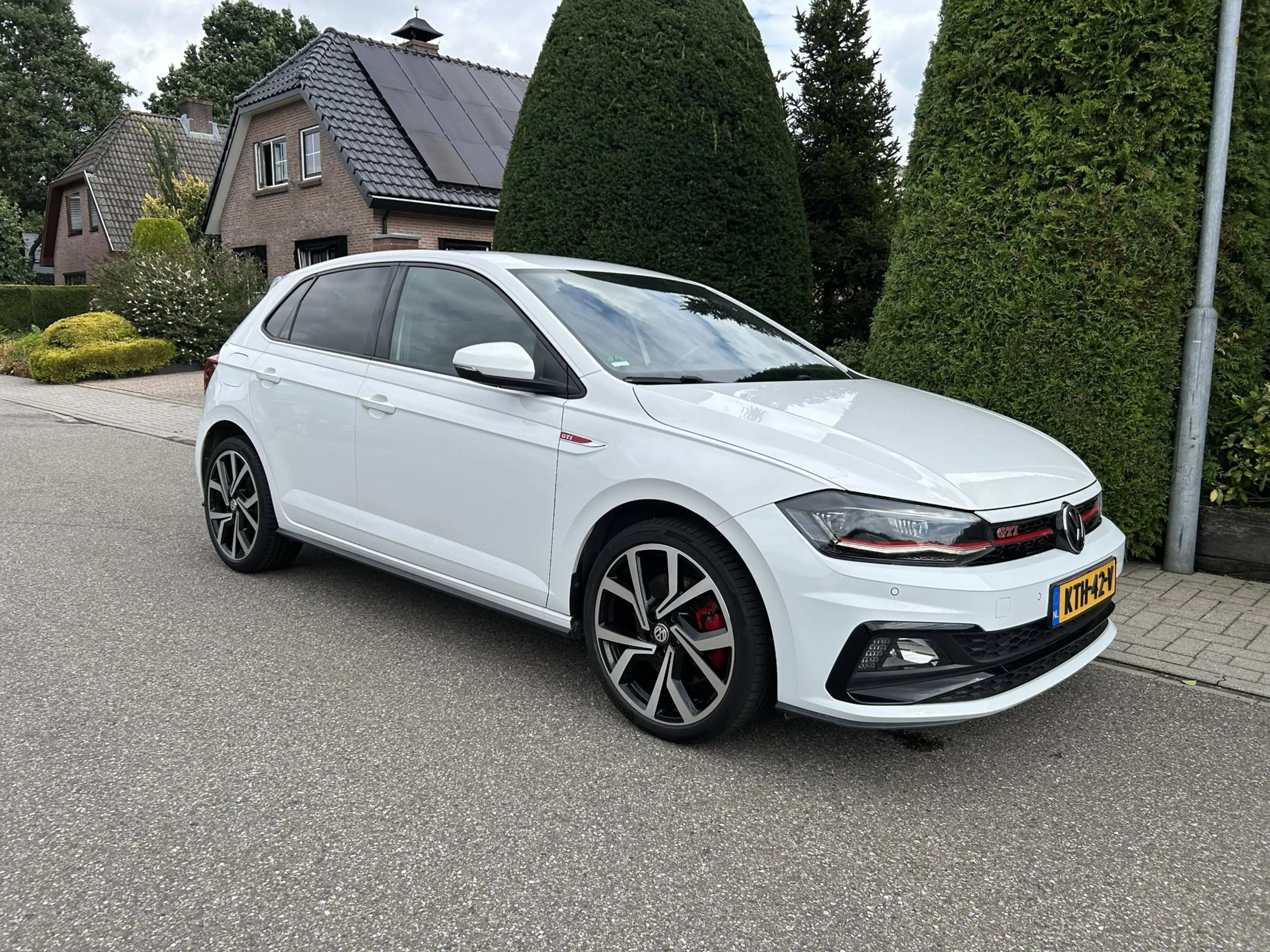 Volkswagen Polo GTI 2.0 TSI — photo 2