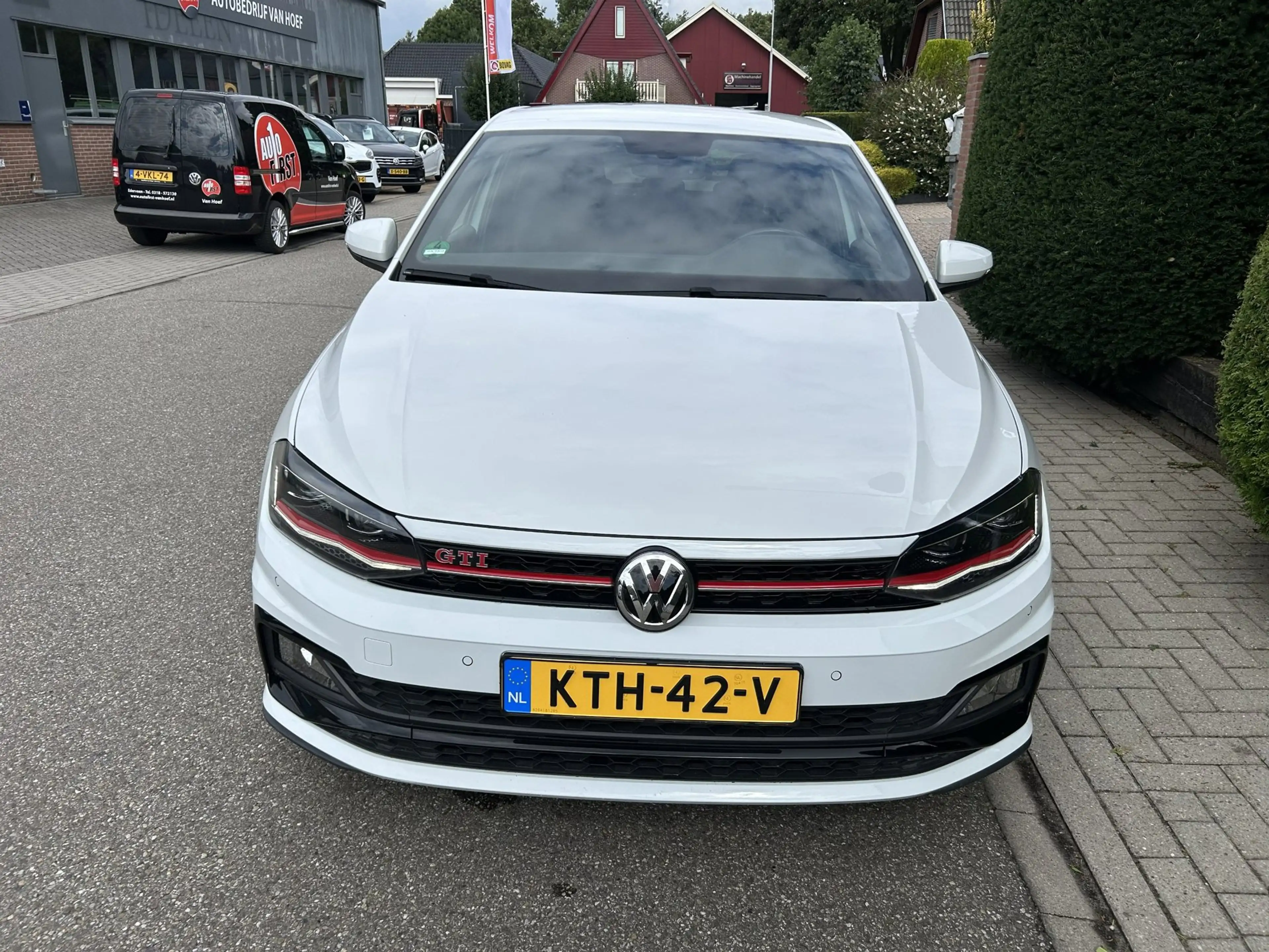 Volkswagen Polo GTI 2.0 TSI — photo 6