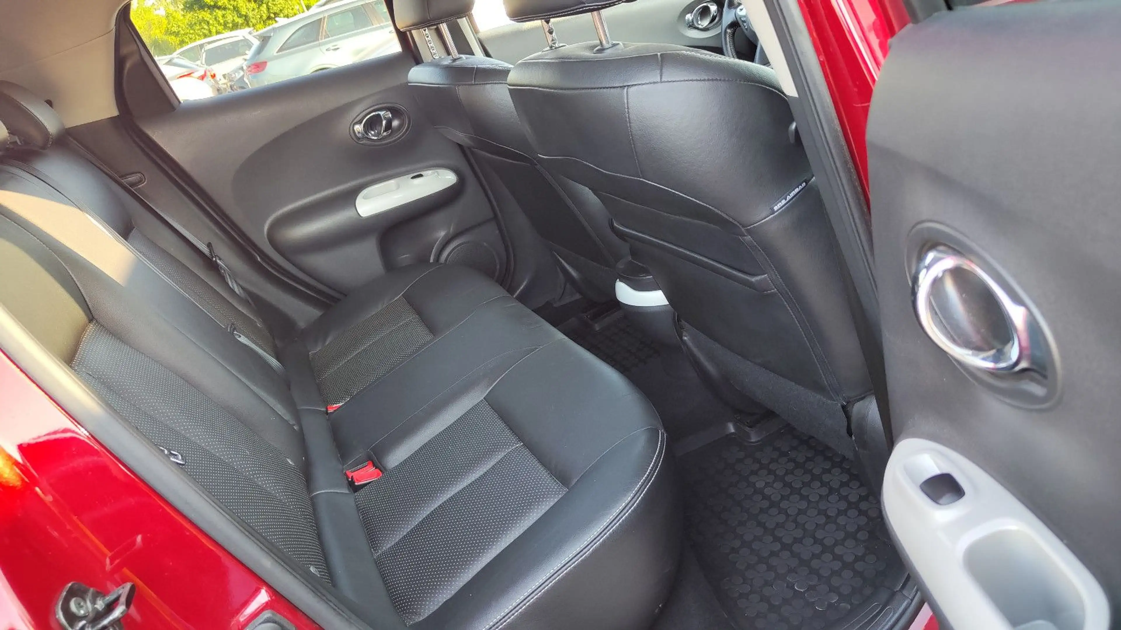 Nissan Juke 1.6 Turbo Shiro LED* Navi* Leder* TOP* — photo 18