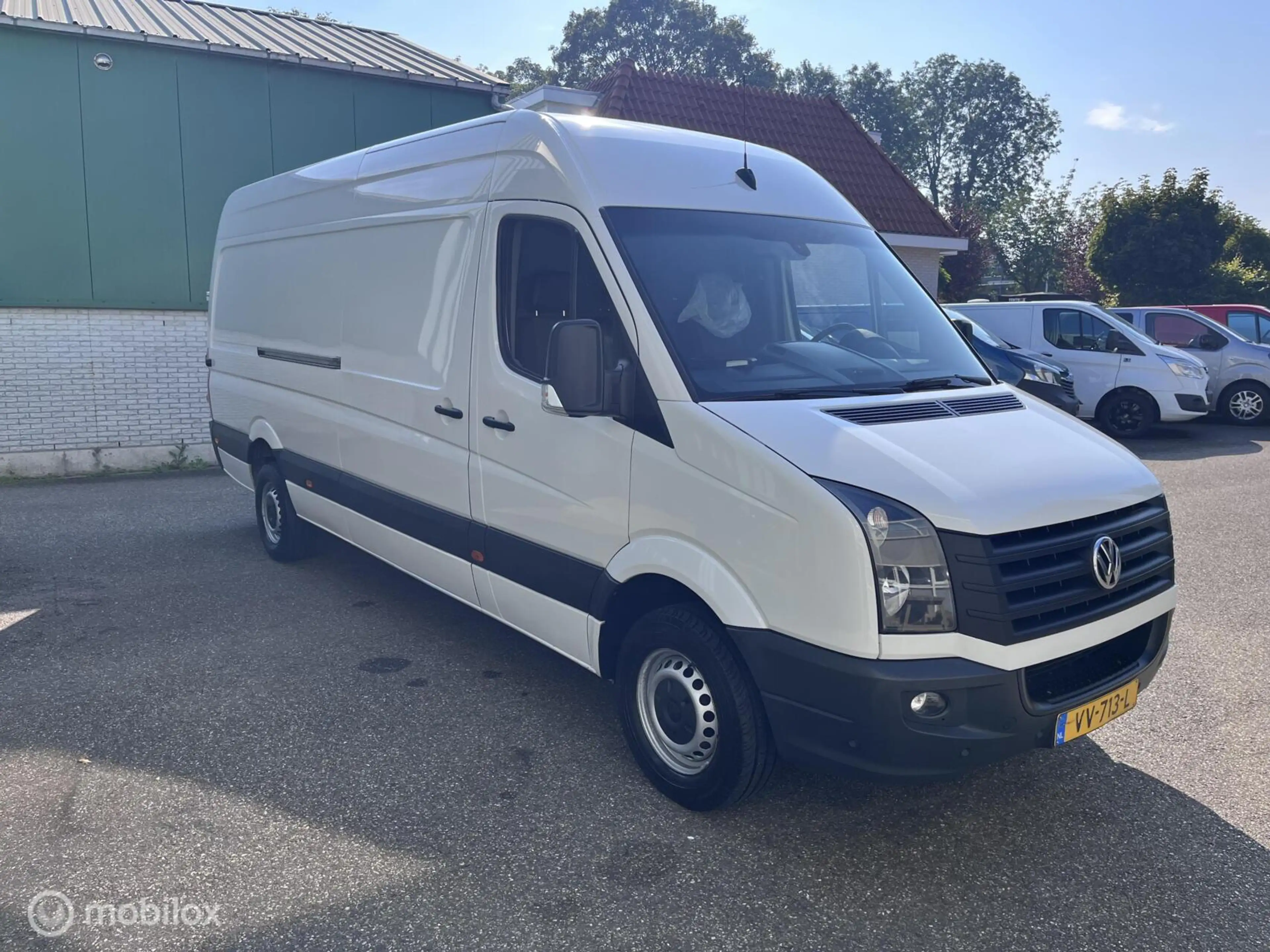 Volkswagen Crafter 35 2.0 TDI Maxi XXL — photo 4