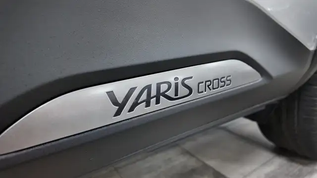 Toyota Yaris Cross view 13