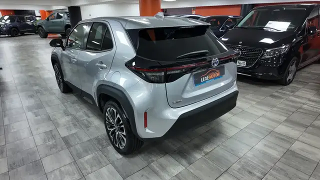 Toyota Yaris Cross view 4