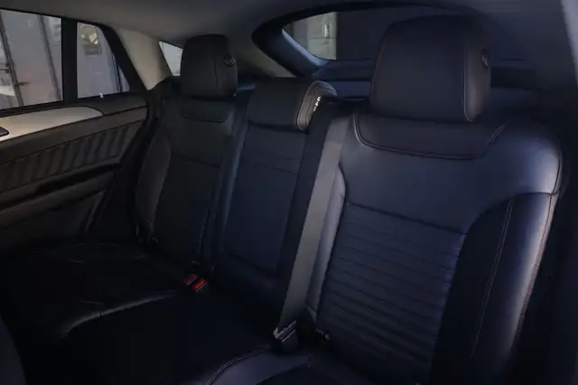 Mercedes-Benz Gle view 3