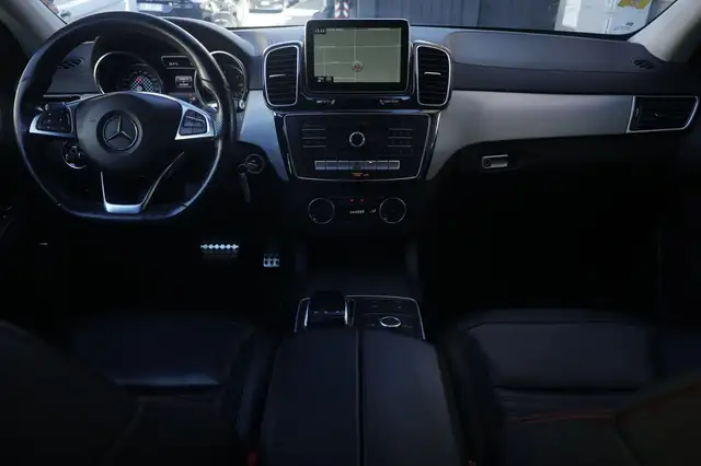 Mercedes-Benz Gle view 2