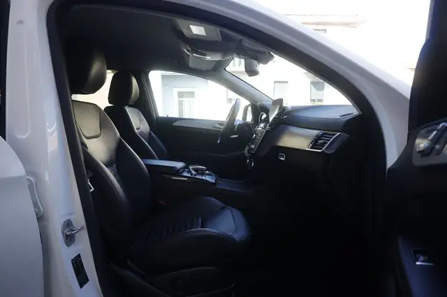 Mercedes-Benz Gle view 12