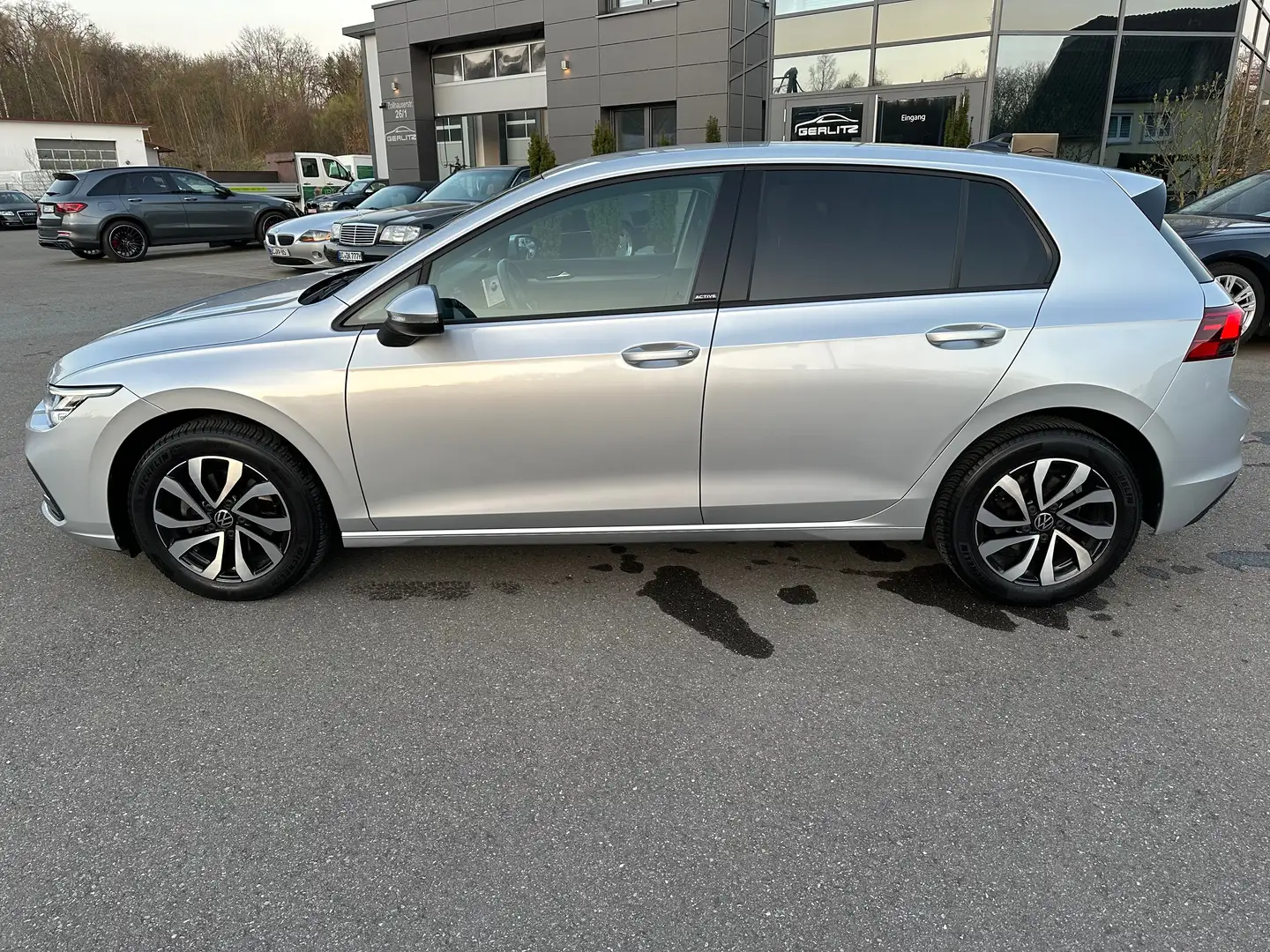 Volkswagen Golf Active LED/ACC/Navi/ViCo/Lenkradhzng. Plateado - 2