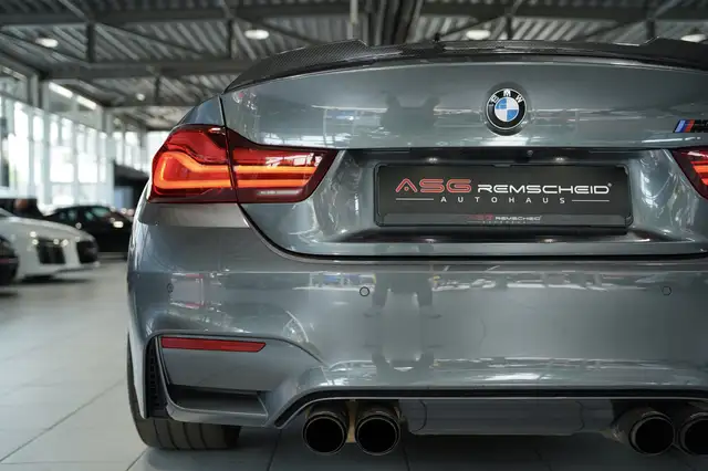 BMW M4 view 14