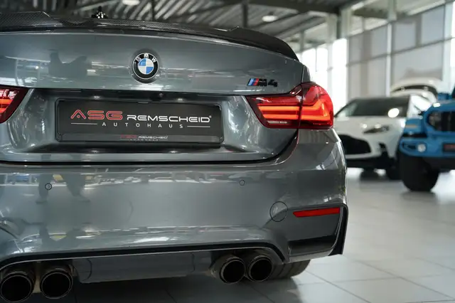 BMW M4 view 15