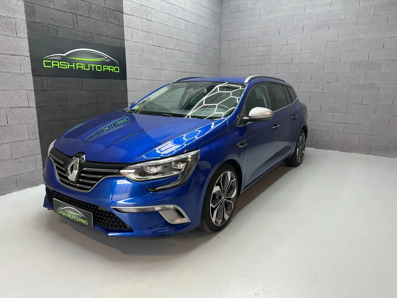 Renault Megane MÃ©gane IV Berline TCe 130 Energy EDC In