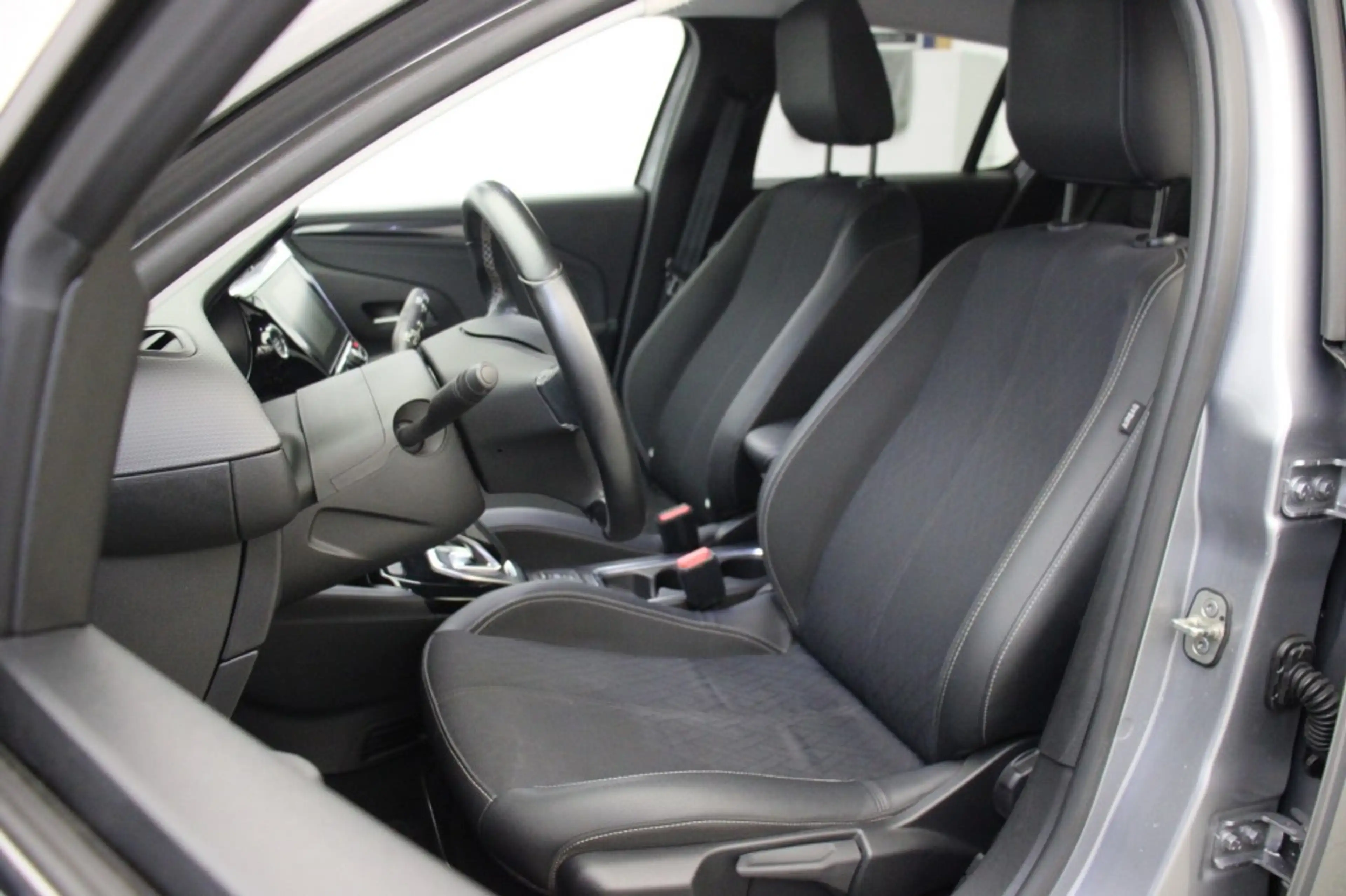 Opel Corsa-e Elegance 50 kWh - Carplay, Camera, Cruise, Clima, — photo 11