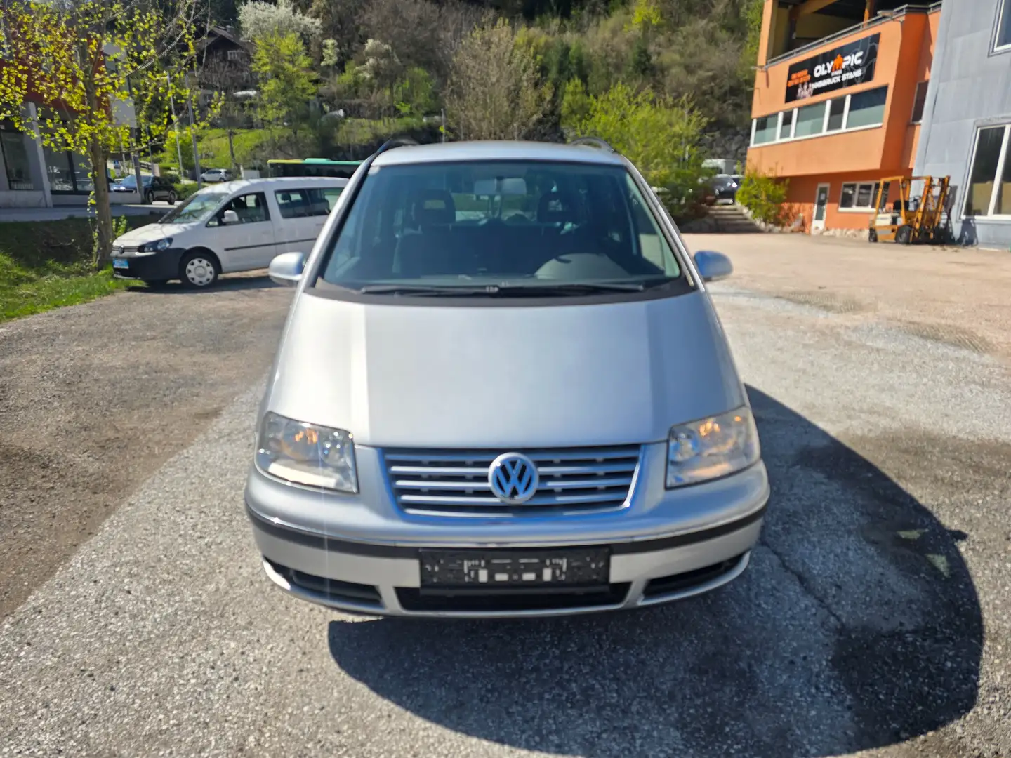Volkswagen Sharan Sportline 2.0 TDI Grau - 2