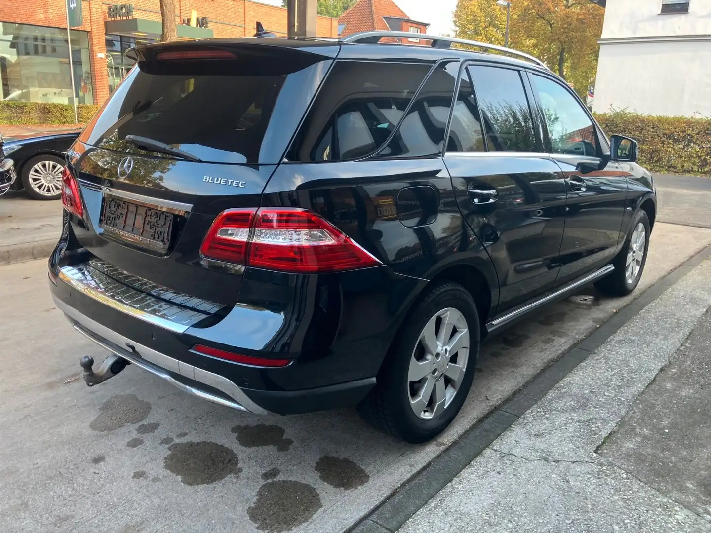 Mercedes-Benz ML 350 CDI BlueTec  Tüv Neu Noir - 2