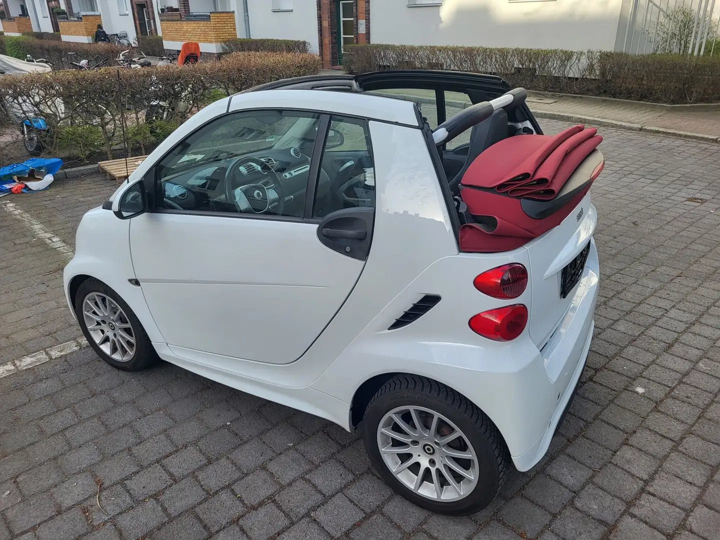 smart forTwo Micro Hybrid Drive 52kW (451.480) Weiß - 1