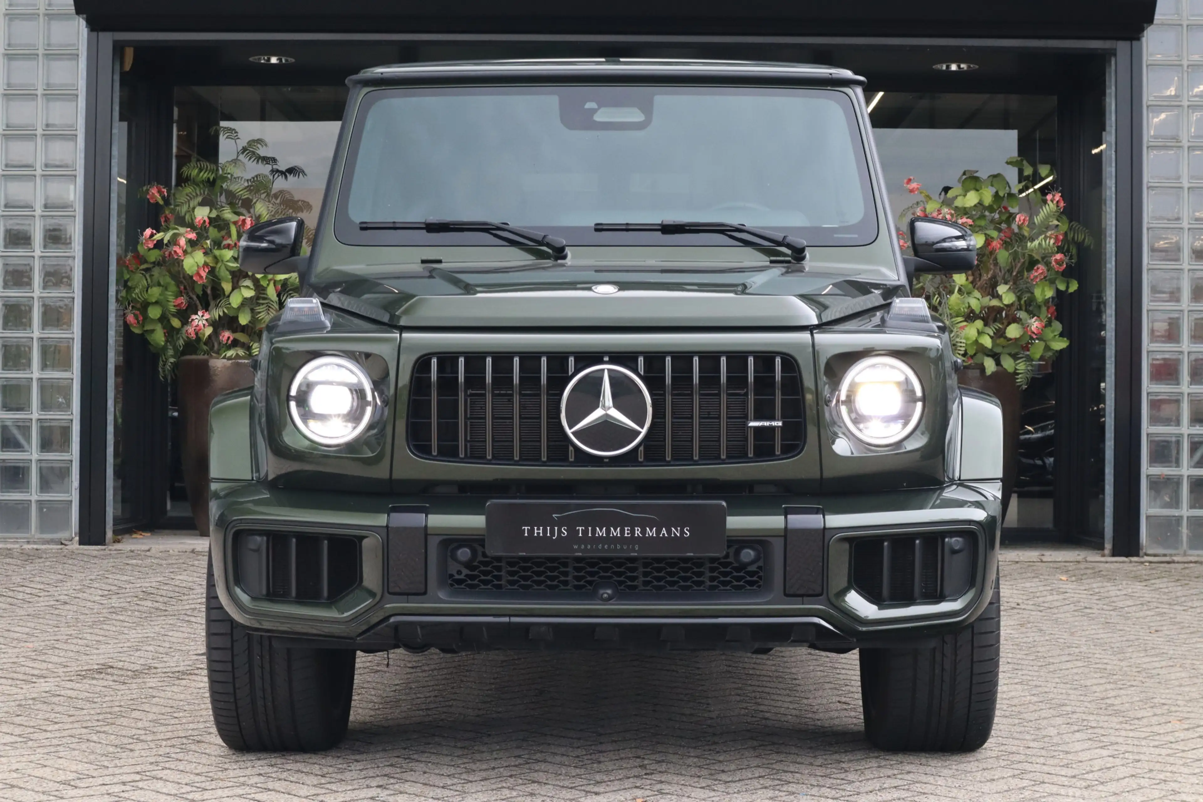 Mercedes-Benz G 63 AMG | Performance-pakket, Manufaktur int., Burmester 3 — photo 2