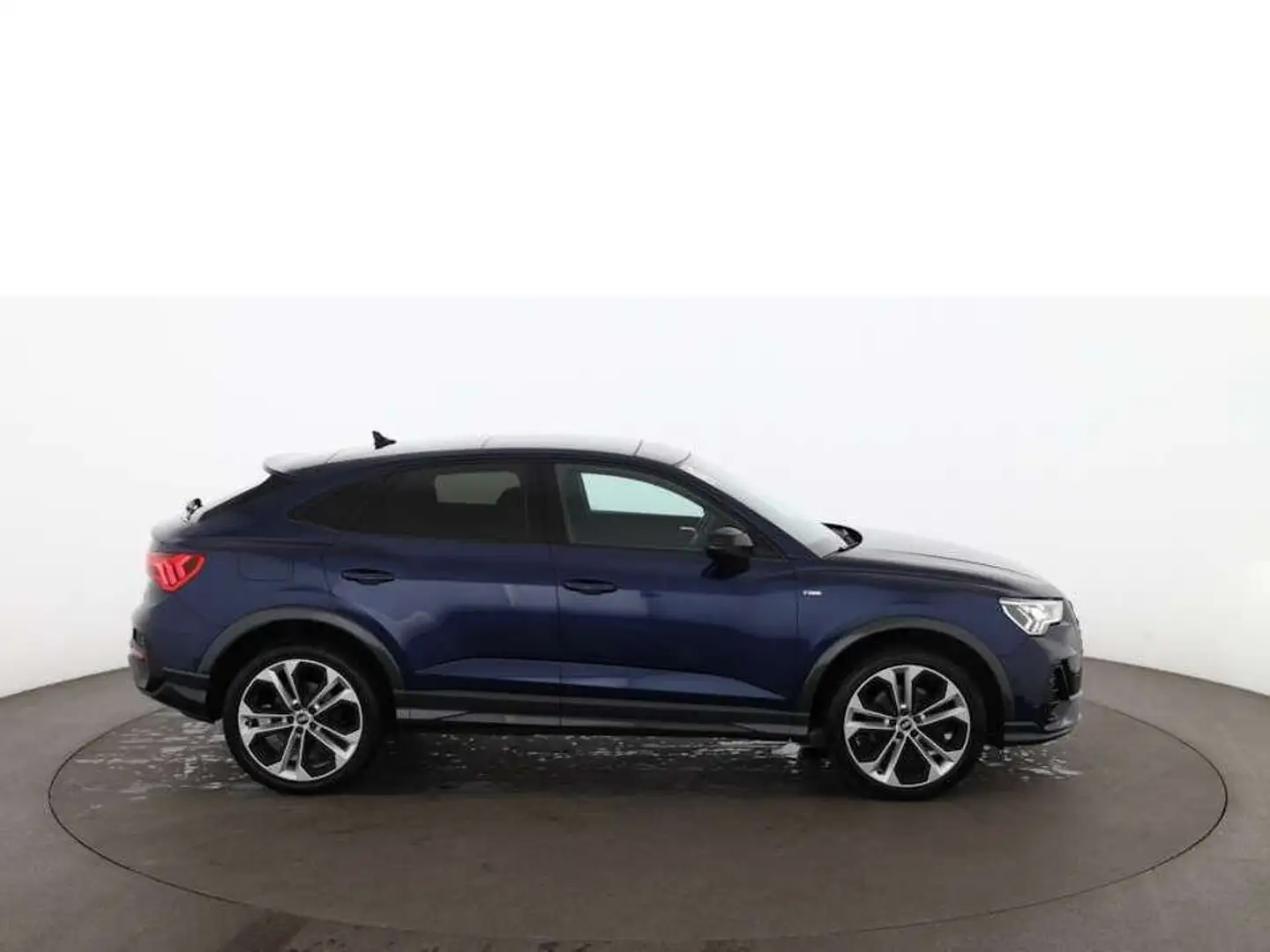 Audi Q3 SB 40 TDI quattro S-Line Aut LED SKY STANDHZG Blau - 2