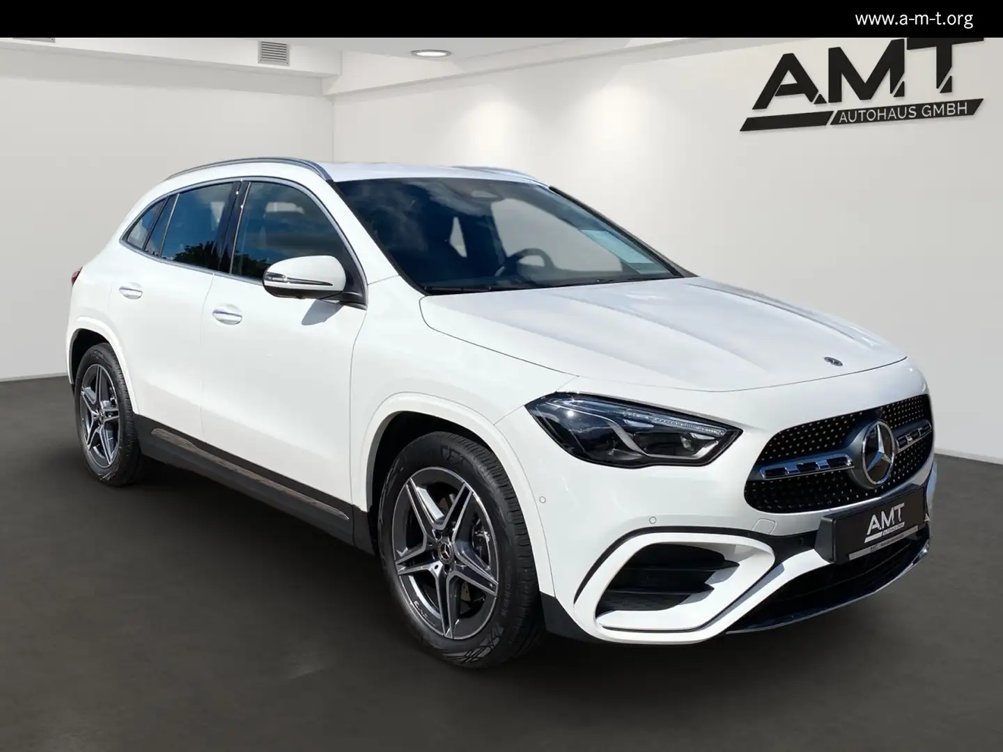 Mercedes-Benz GLA 180 GLA 180 AMG*Distronic*AHK*Keyless*Multibeam*360° Weiß - 2