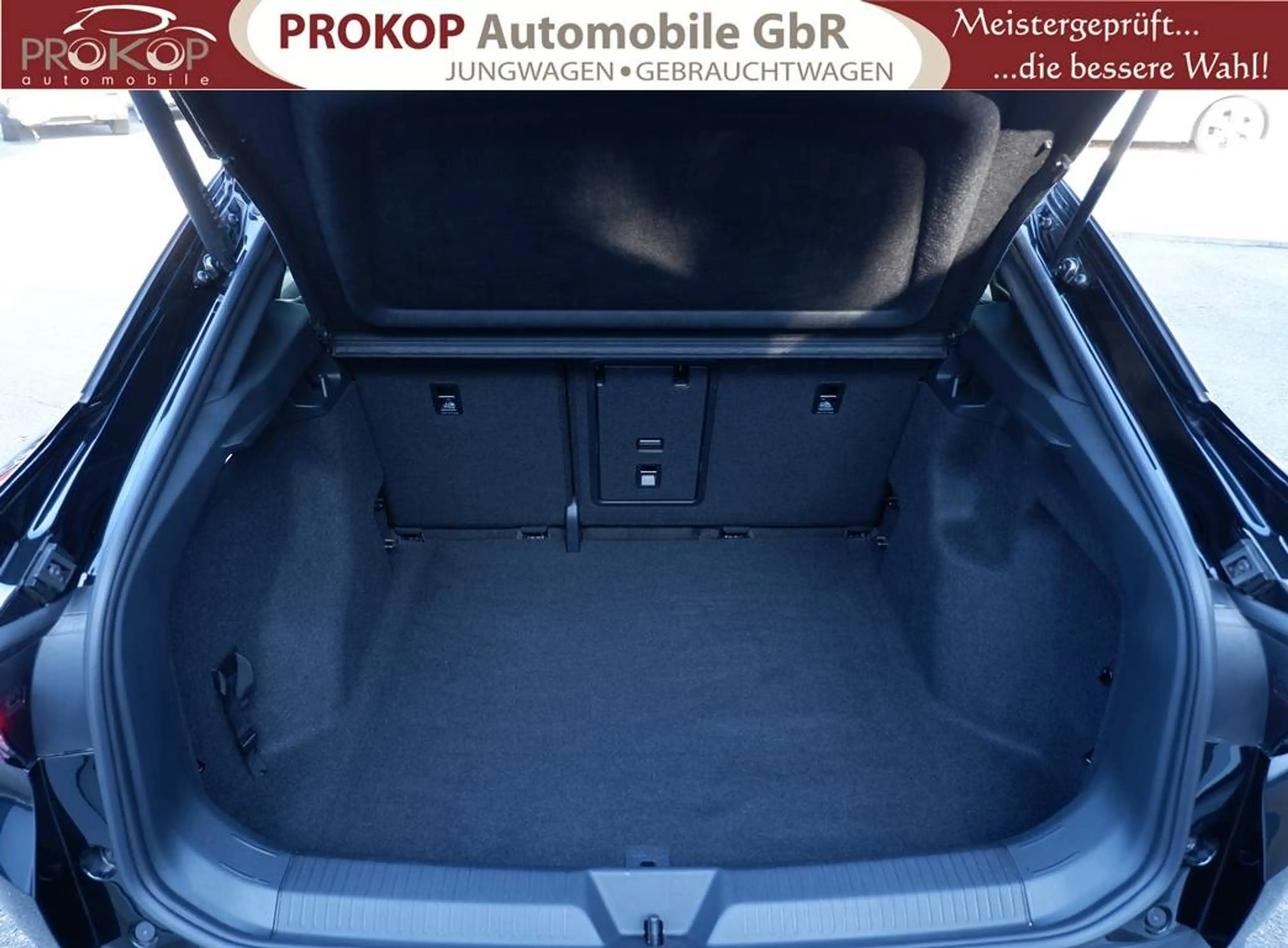 Volkswagen ID.5 Pro 128 kW 77/82 kWh mit Infotainment-Paket ACC Kam Matrix AHK 20" — photo 15