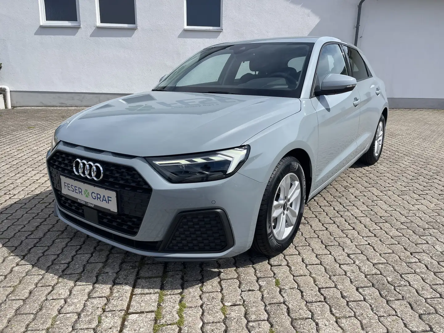 Audi A1 Spb. 30 TFSI S-Tr. LED PHONEBOX VIRTUAL Grau - 2