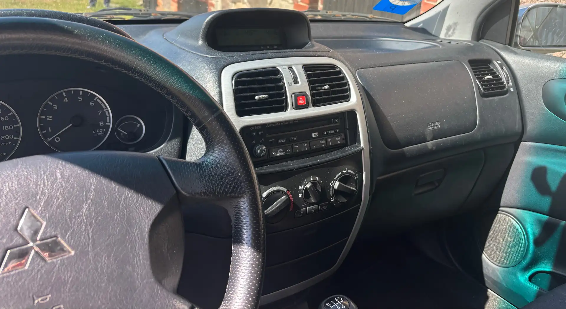 Mitsubishi Space Star Space Star 1.6 Comfort Grau - 2
