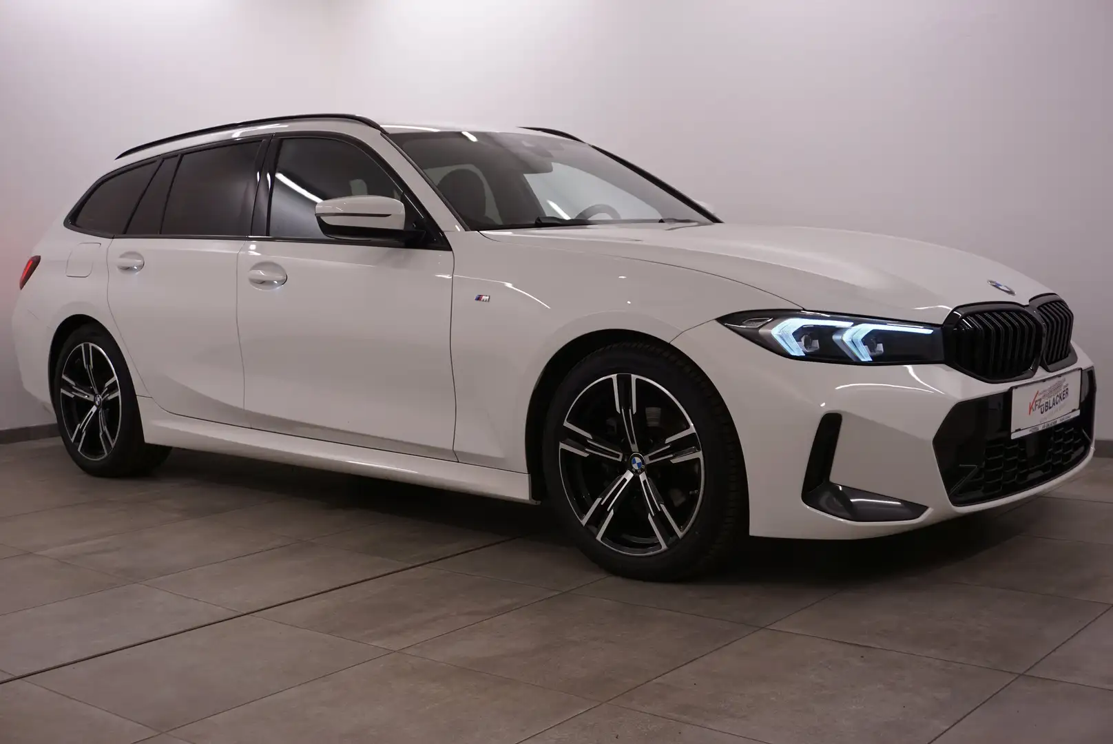 BMW 318 d M Sport // Abstandstempomat // Weiß - 1