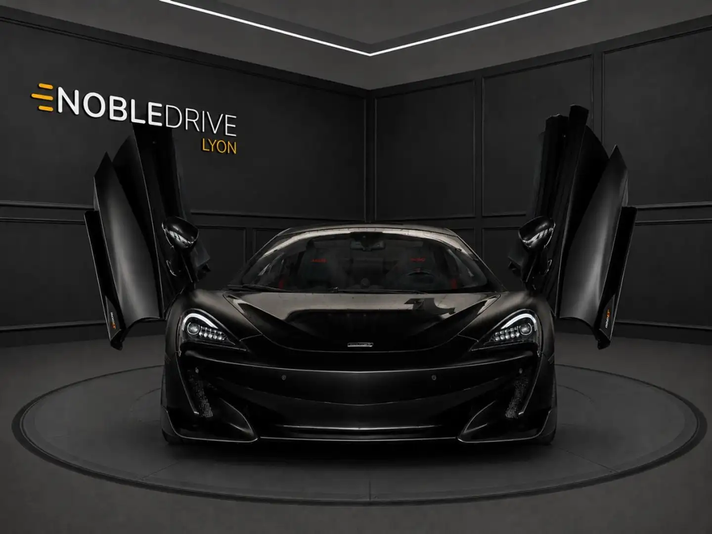 McLaren 600LT MSO CARBON B\u0026W SPIDER - 600cv - 2E MAIN - TVA RECUPERABLE Schwarz - 2