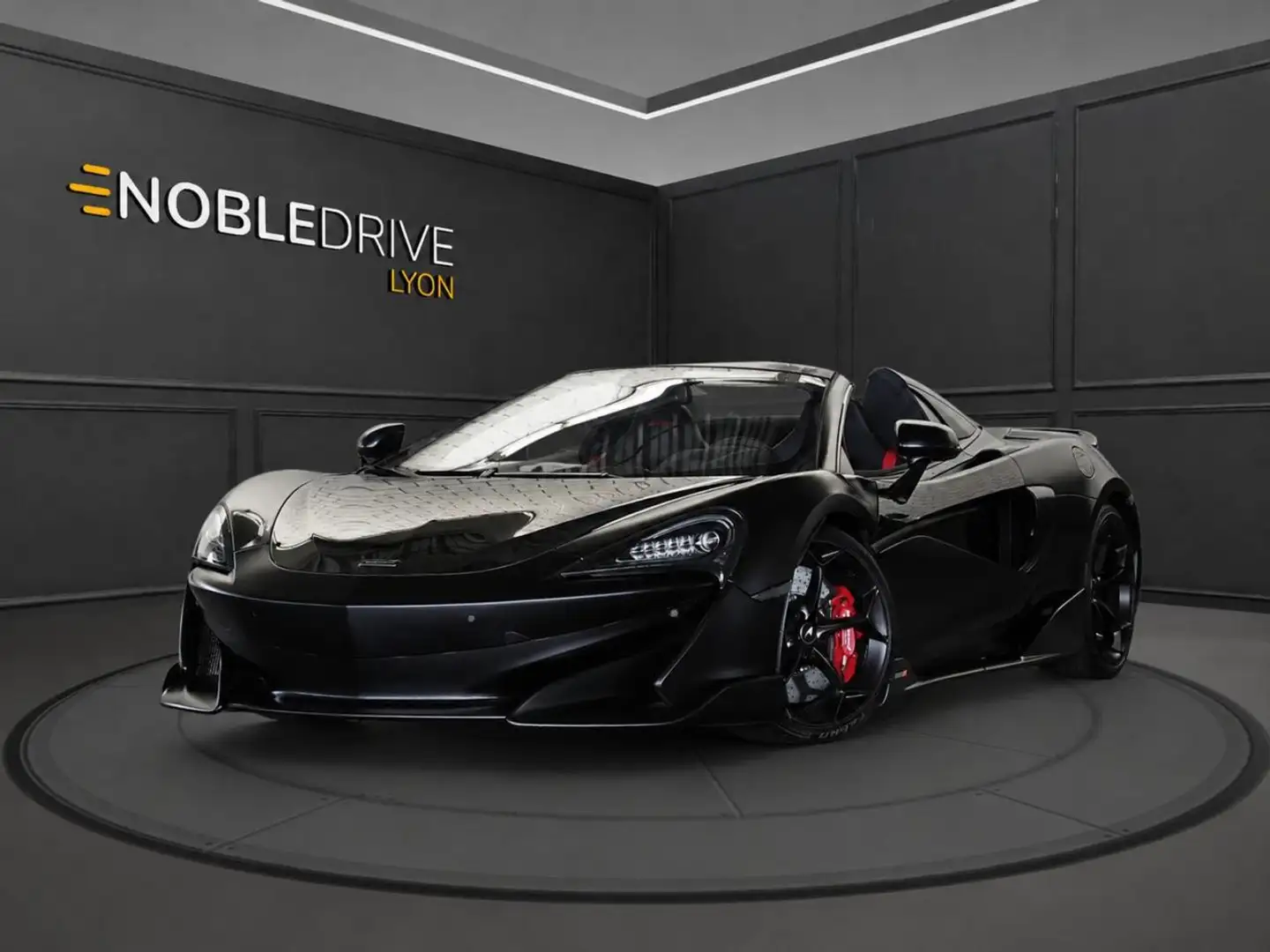 McLaren 600LT MSO CARBON B\u0026W SPIDER - 600cv - 2E MAIN - TVA RECUPERABLE Schwarz - 1