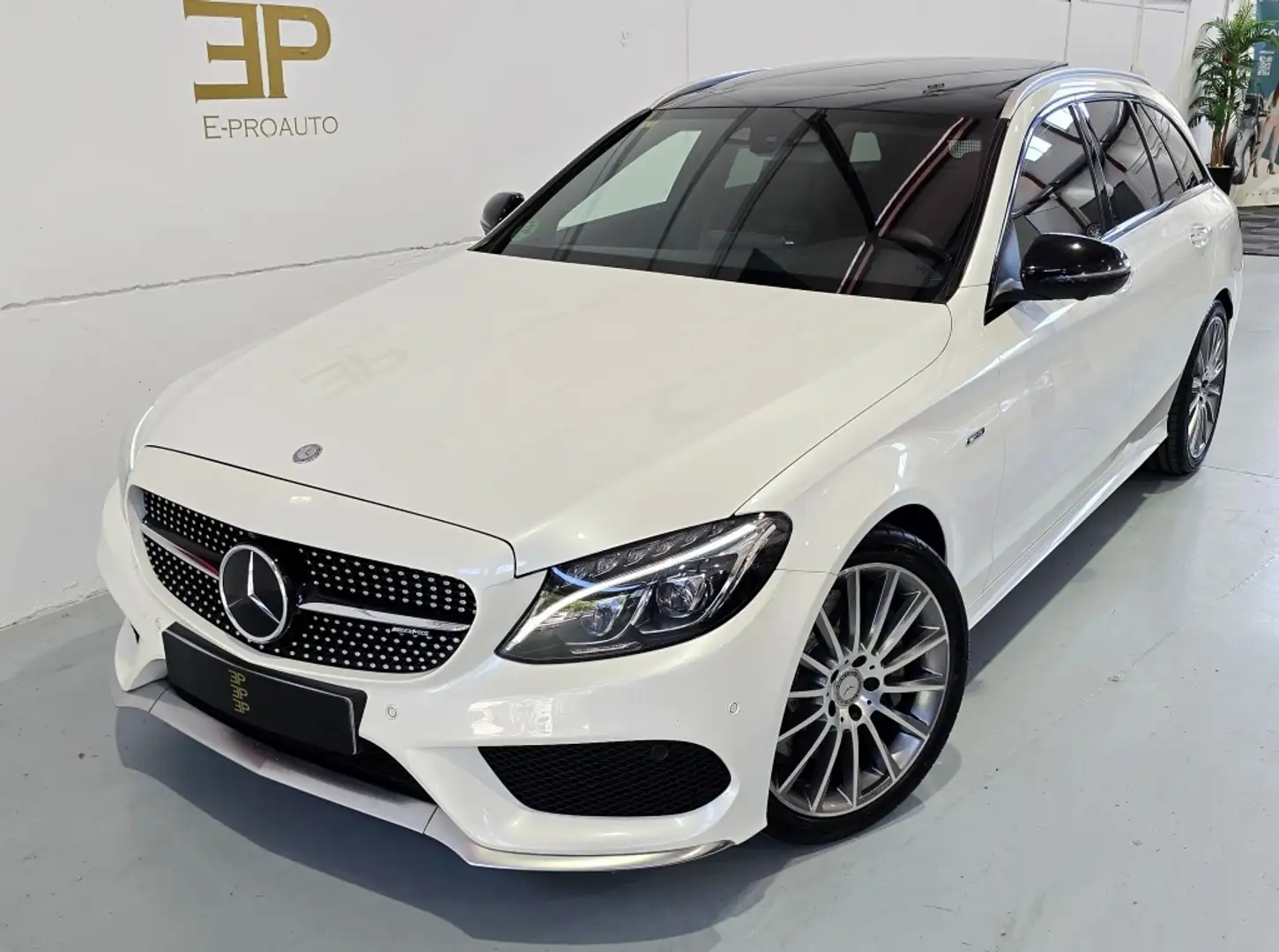 Mercedes-Benz C 450 Estate AMG 4Matic 7G Plus Blanco - 2