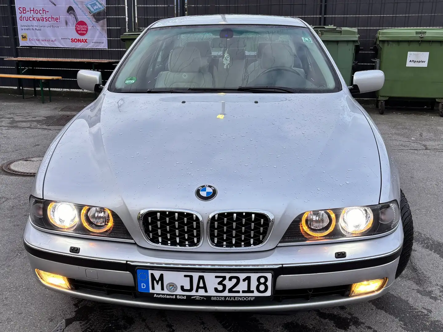 BMW 523 523i - 2