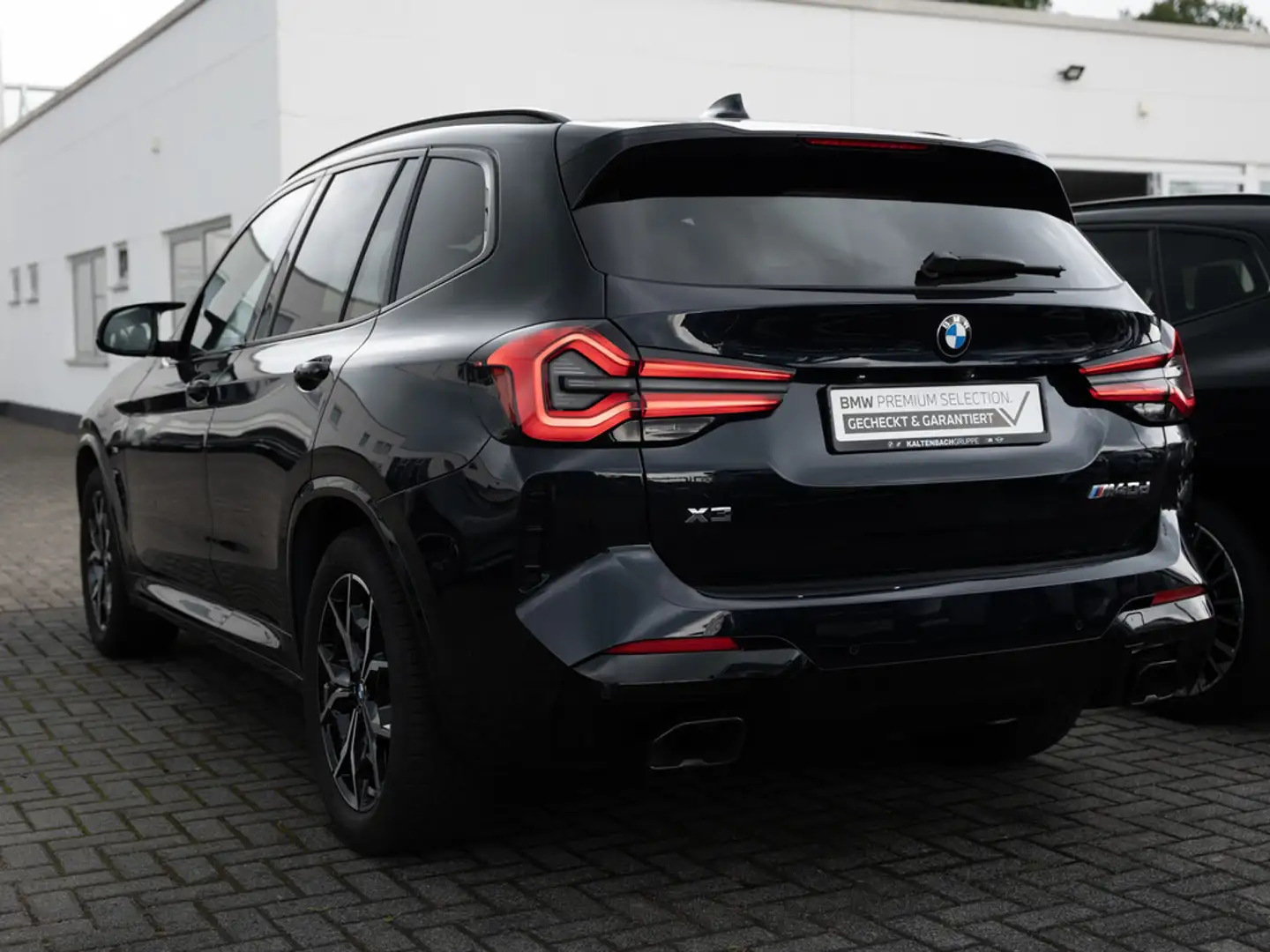 BMW X3 M 40d LASER PANO STANDHZ HUD AHK NAVI H/K Schwarz - 2