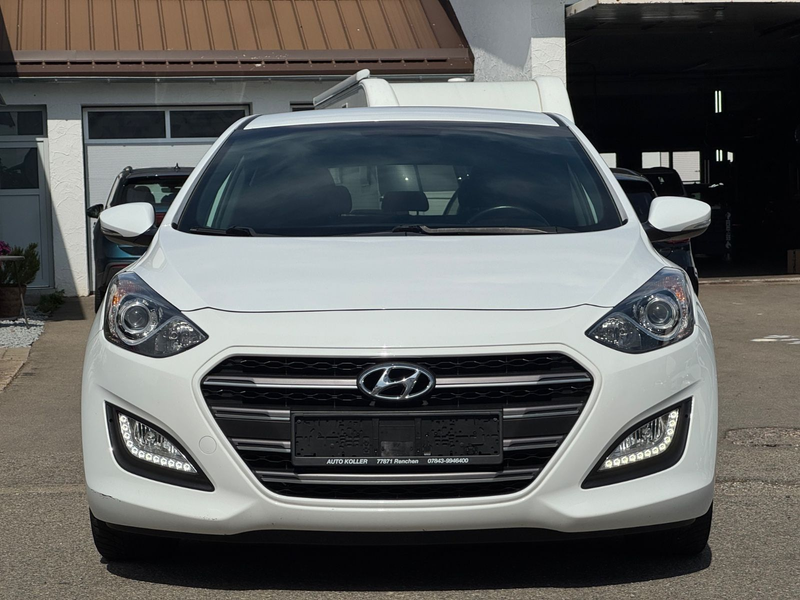 Hyundai i30 blue Passion 1.6*GARANTIE*TEMPOMAT*SZH*PDC* — photo 4