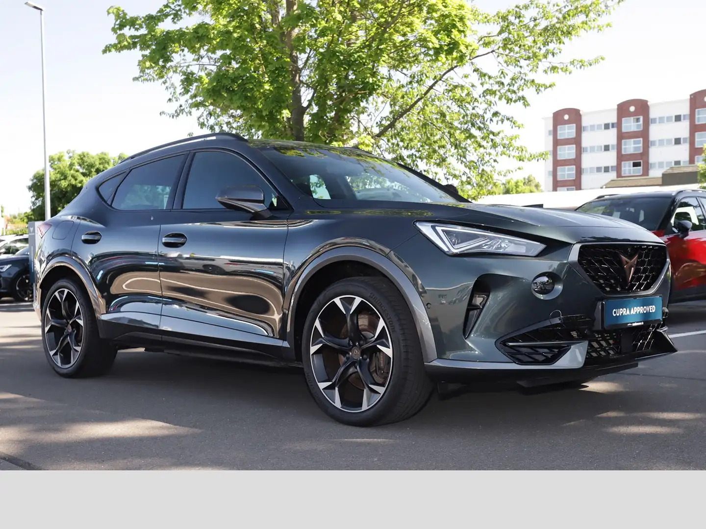 CUPRA Formentor VZ e-Hybrid 1.4 TSI DSG NAVI+LED+SHZ Grün - 2
