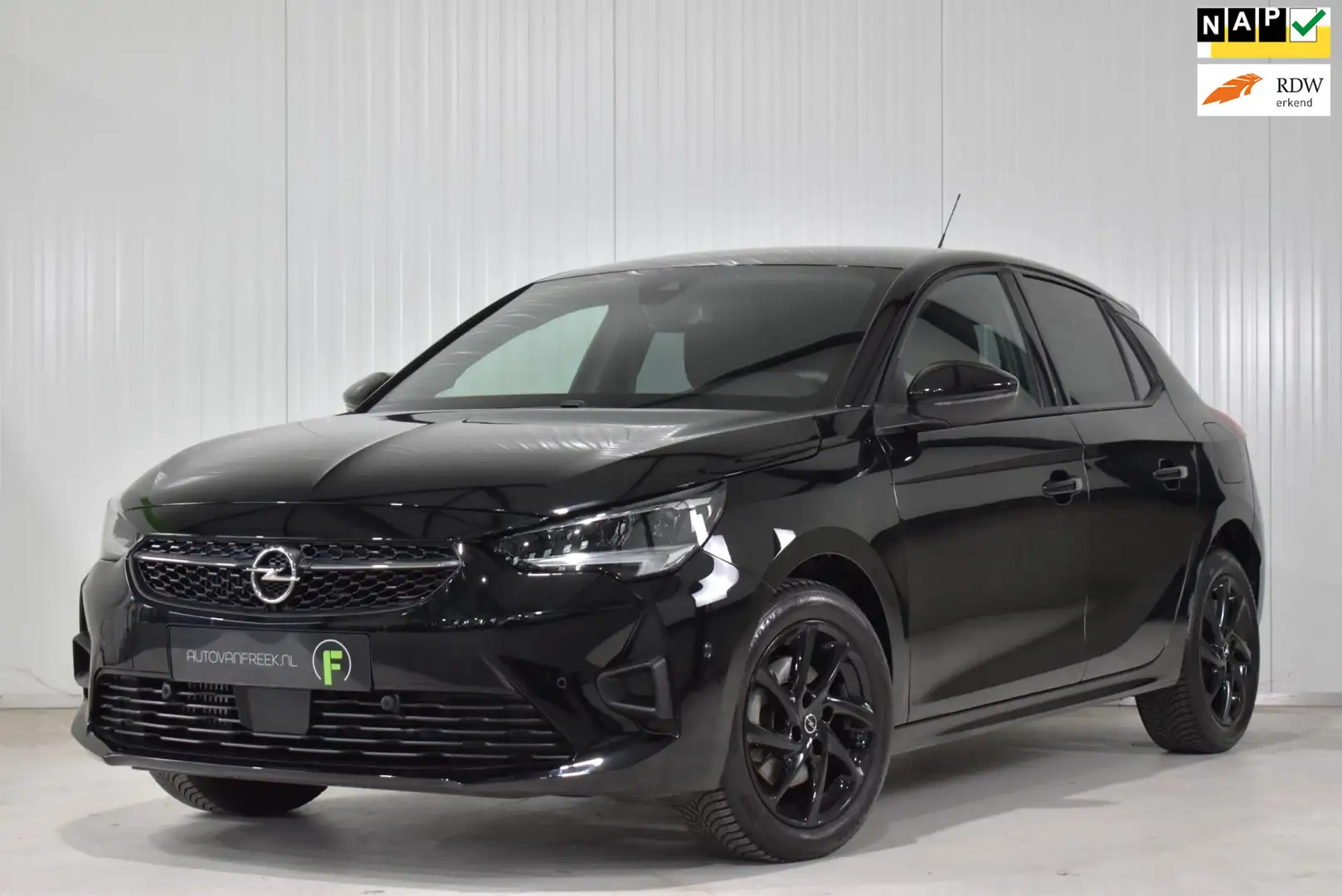 Opel Corsa 1.2 GS Line | NAVI | CARPLAY | 360 CAMERA | KEYLES Zwart - 1