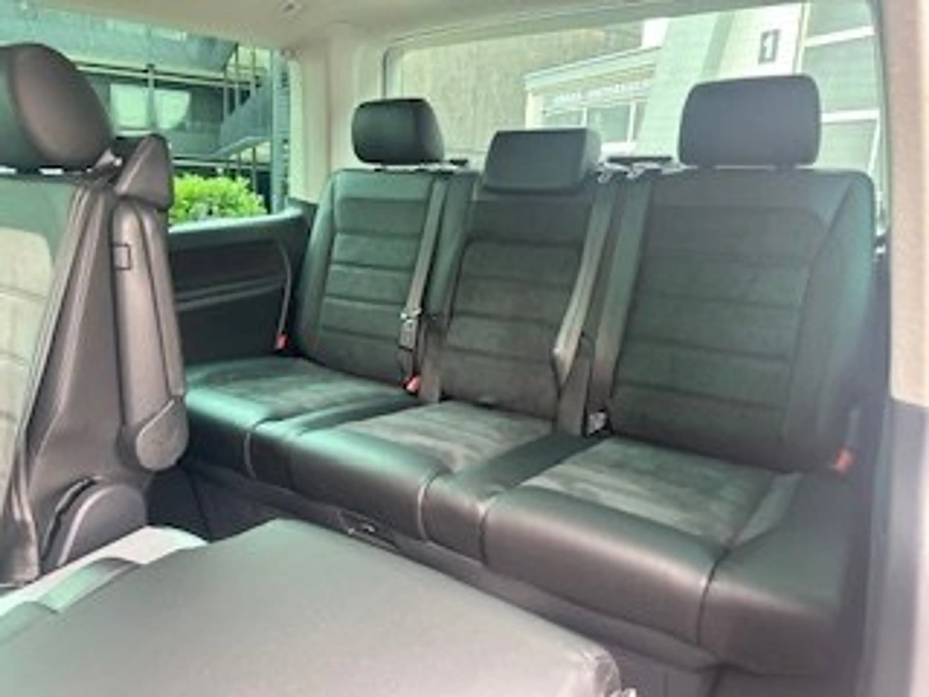Volkswagen T6.1 Multivan Multivan Generation Six 4MOTION — photo 11
