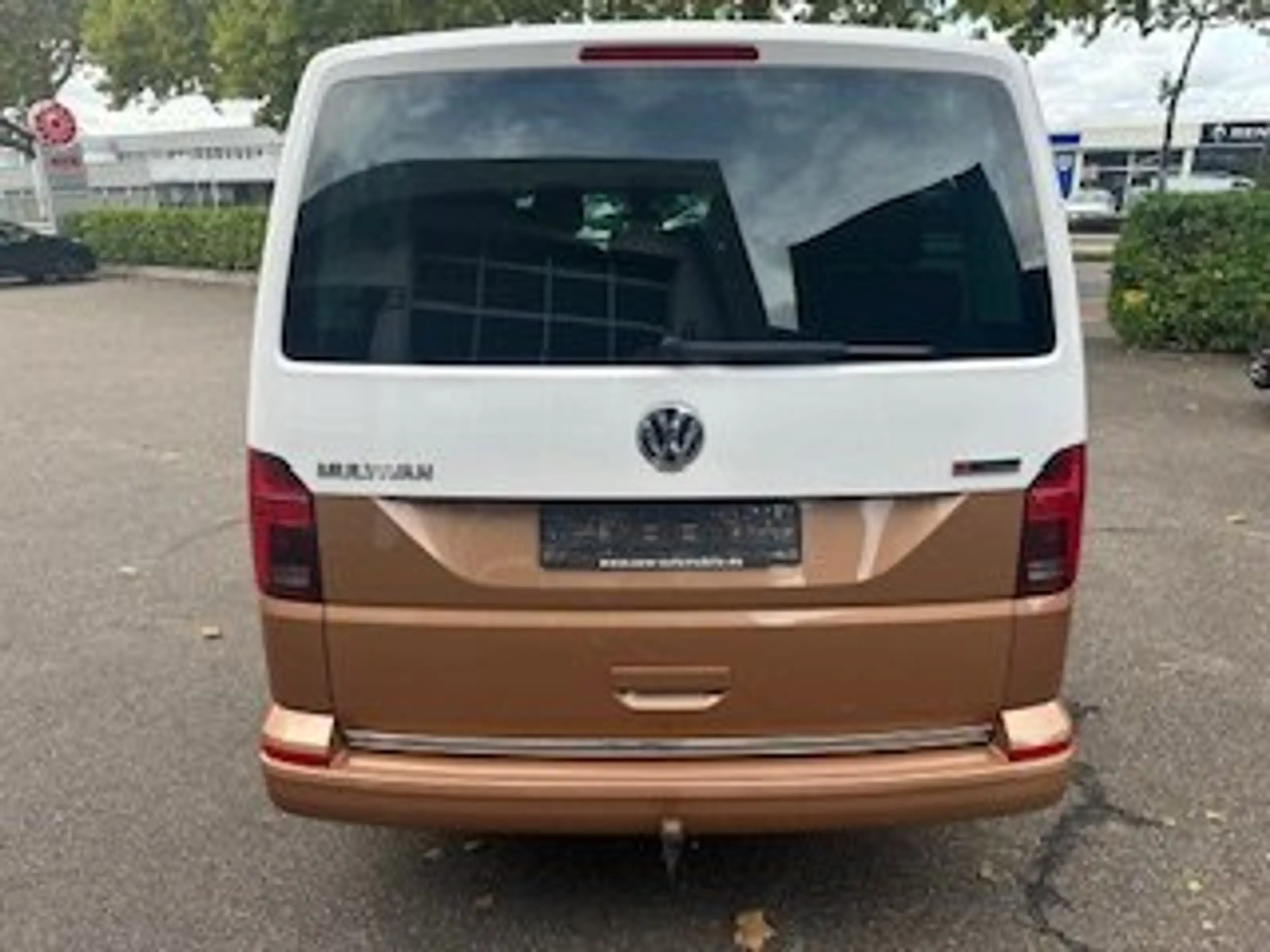 Volkswagen T6.1 Multivan Multivan Generation Six 4MOTION — photo 4