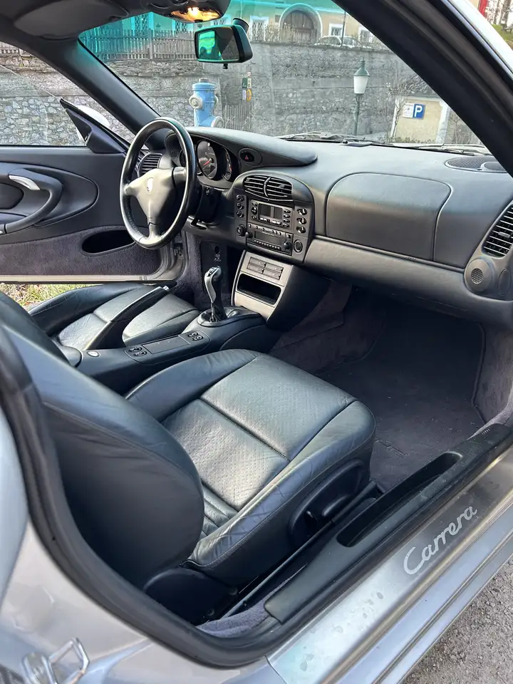 Porsche 996 911 Carrera 4 Coupé, foto 5